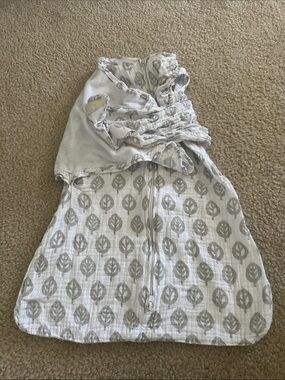 Neutral Leaf Print Baby Sleep Sack - Light Gray & White